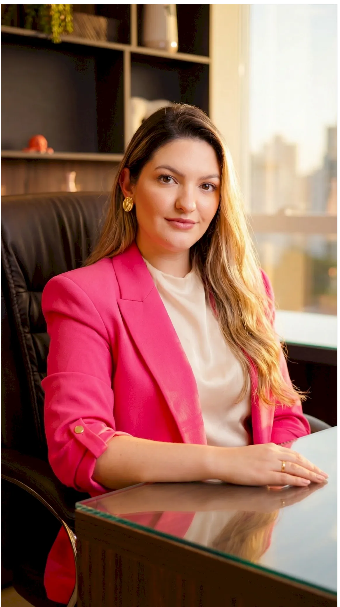 Dra. Valentina em consulta